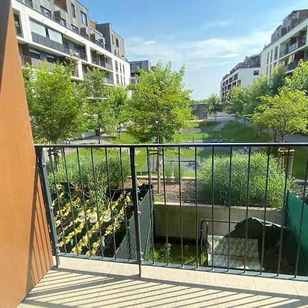 1 Room Apartment With Terrace, Slnecnice, 18B Bratislava Buitenkant foto